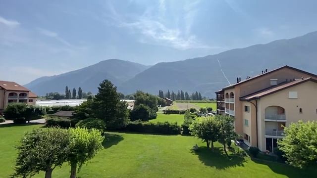 Studio à louer à Saillon - Vue du balcon смотреть онлайн