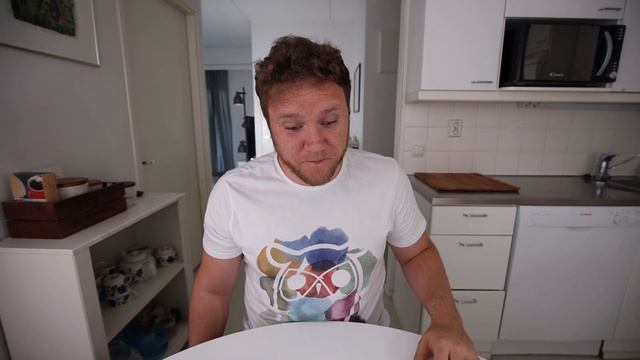TRYING FINNISH CANDY | Taste Test Tuesday смотреть онлайн