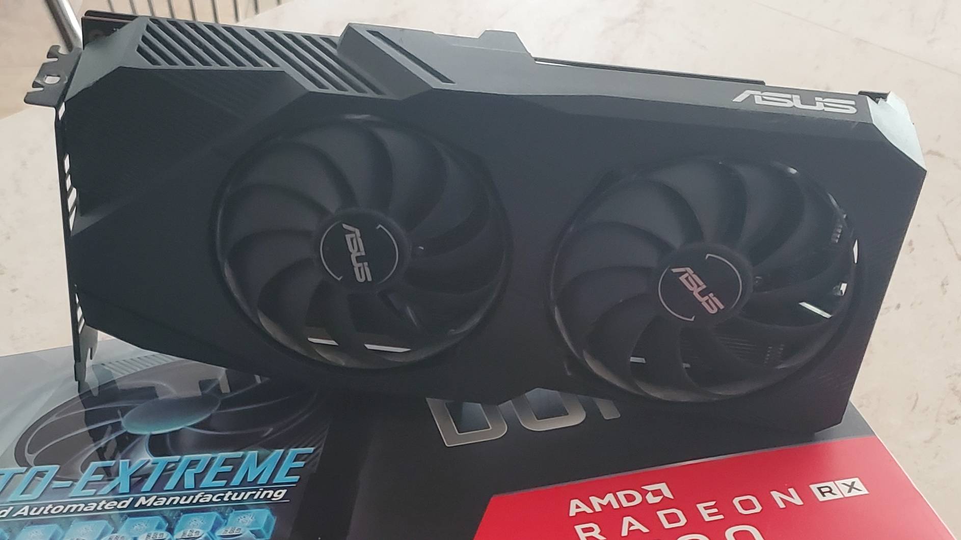 asus5700-l4yvz04e5464ra