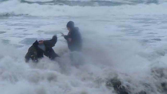 Marcie and Joe swept away. смотреть онлайн