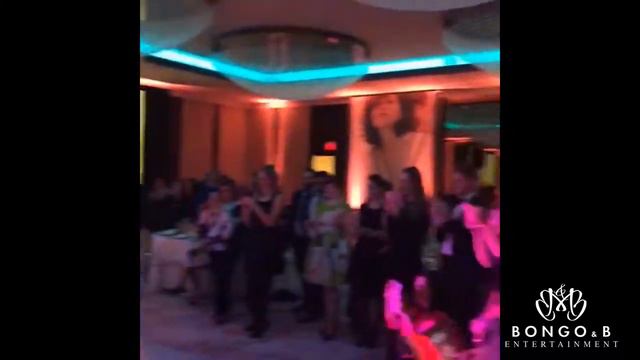 Bongo & Hip Hop Break Dancers Showcase смотреть онлайн