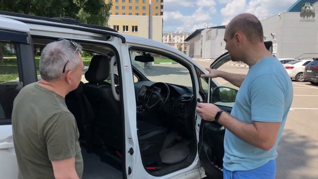 TOYOTA VOXY. Обзор и отзыв владельца. Настоящий семейный автомобиль! смотреть онлайн