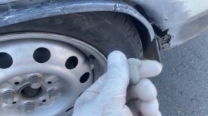 Быстрый способ заделать дыру в арке автомобиля. Не повторять!!!