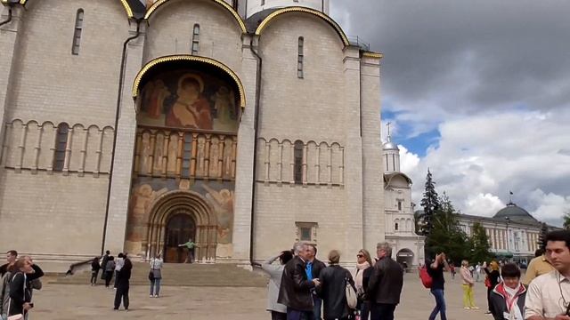 Architectural complex of the Cathedral Square of the Moscow Kremlin смотреть онлайн