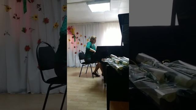 Вальс "Встреча". Автор у рояля- Мария Проказова смотреть онлайн