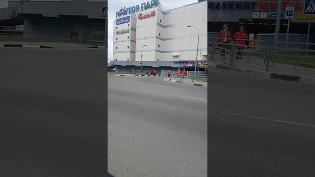 Эвакуация тц реутов парк смотреть онлайн
