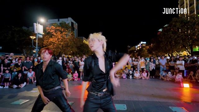 [ KPOP IN PUBLIC ] EVNNE (이븐) - 'TROUBLE' Dance Cover by JUNction from Vietnam смотреть онлайн