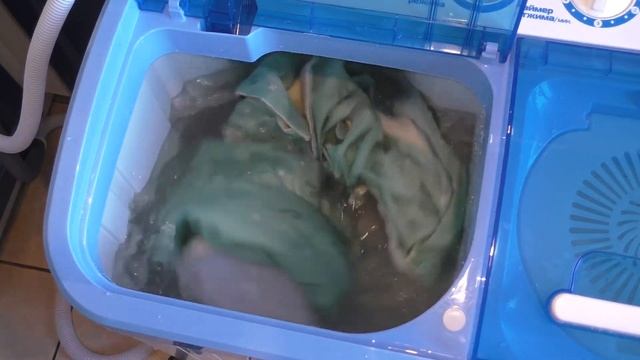 Стирка на стиральной машине полуавтомат Renova WS-40 PET смотреть онлайн