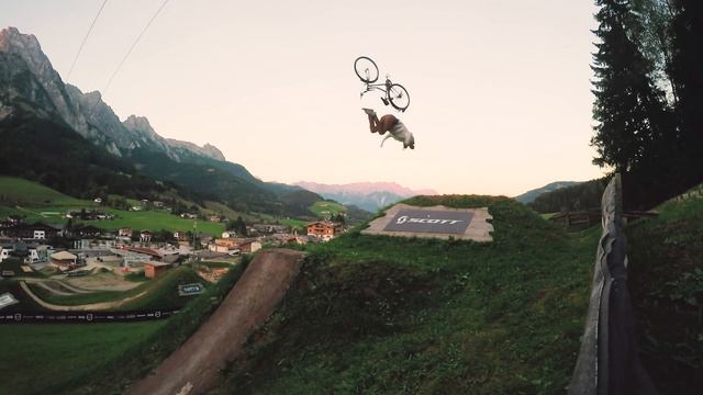 Out Of Mind - Crash Reel смотреть онлайн