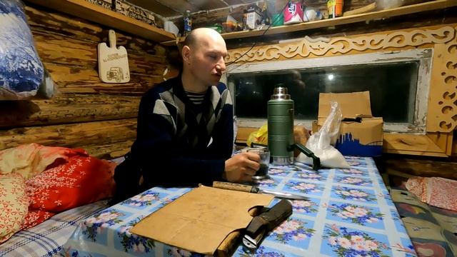 Хорошо провёл время в лесу. Рыбалка. Отдых. Жарю черных окуней. смотреть онлайн