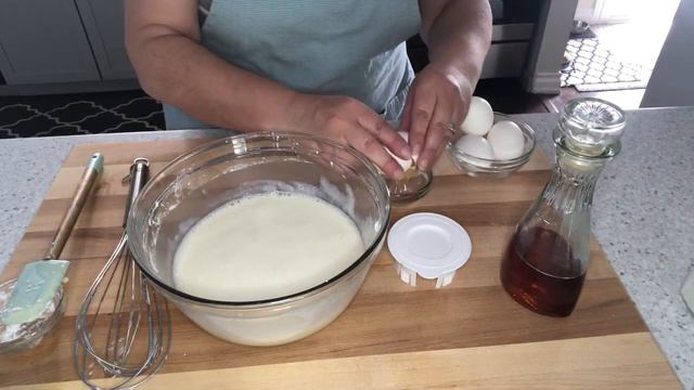 Flan De Leite Condensado/ Condensed Milk Flan смотреть онлайн