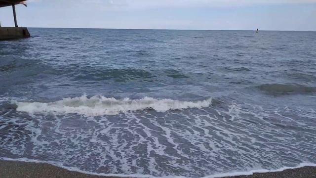 Ялта пляж красота.Шум моря смотреть онлайн