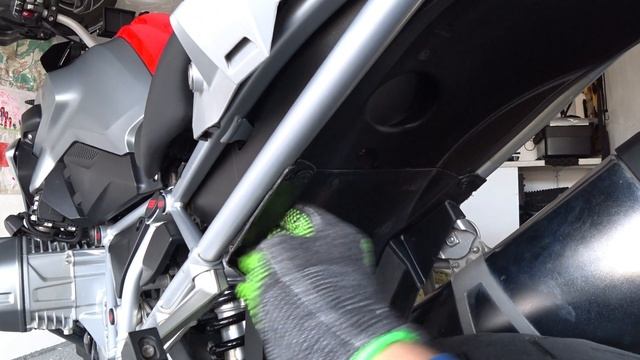 BMW R1200GS доп. защита пластик смотреть онлайн