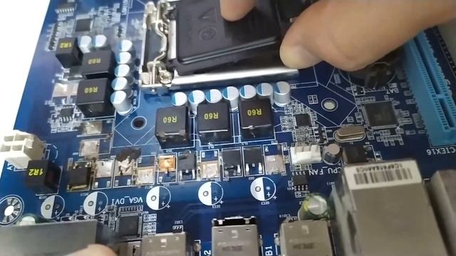 Как установить защитную крышку для сокета Intel LGA1150/1151/1155/1156 смотреть онлайн