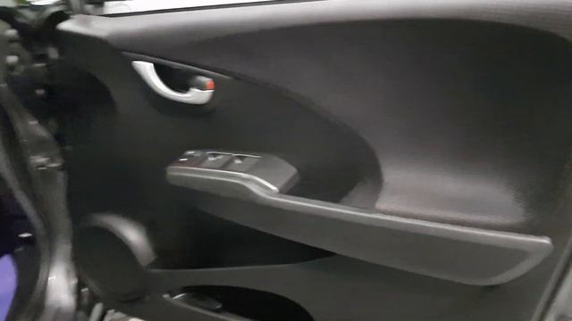 2011 Honda jazz 1.3 I-vtec AUTO смотреть онлайн