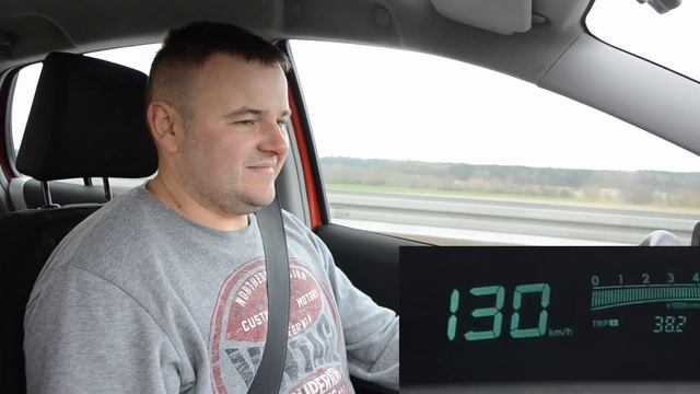 Toyota Yaris test jazdy - czy da radę na autostradzie? смотреть онлайн