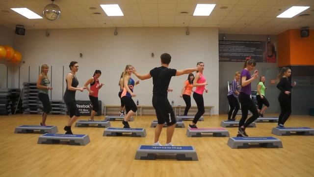 ZUMBA STEP Warm up - DJ Baddmixx_ Kristin - Hit The Lights смотреть онлайн