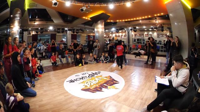 top8 up to 9 y.o. bboy Агафонов Артур vs Григорьев Федя - брейкданс батлы AUTUMN WARS смотреть онлайн