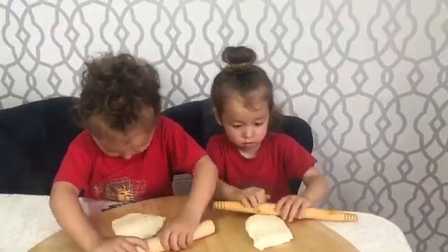 Мамины помощницы, папины красавицы) сулушки готовят смотреть онлайн