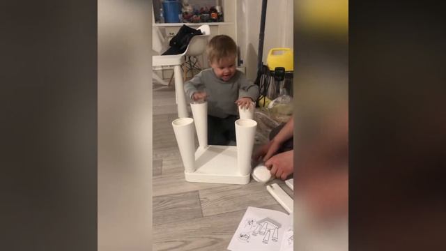 Как легко собрать детский стол и стул из Икеа смотреть онлайн