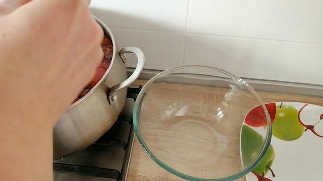 Такого сала вы ещё не ели! Вкуснейший рецепт моей бабушки (сало в луковой шелухе) смотреть онлайн