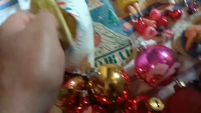Купил 4 короба с ёлочными игрушками СССР за 120 евро. РАСПАКОВКА! Посмотри и прикинь реальную цену! смотреть онлайн