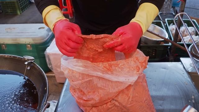 Crispy！Fried Pork with Secret Sauce, Fried Chicken in the Market/晚來呷無！市場炸雞攤, 紅糟肉, 香雞排 - Street Food смотреть онлайн