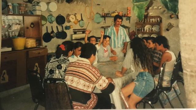 Manuel Gonzalez: Immigrant Stories смотреть онлайн