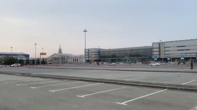 Прогулка возле Аэропорта Кольцово в утреннее время, г. Екатеринбург, 05.05.2023 смотреть онлайн