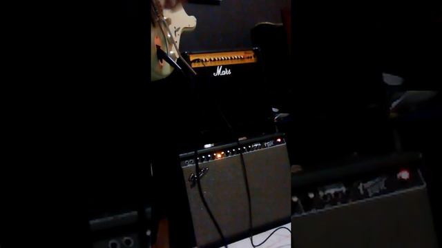 Fender frontman 212R VS Marshall mg100 dfx - comparação amplificadores - canal overdrive смотреть онлайн