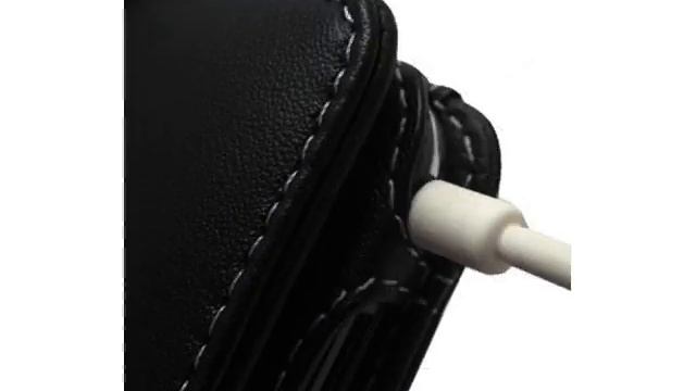 Carrymobile Leather Case for Apple iPod Touch (8GB/16GB) - B смотреть онлайн