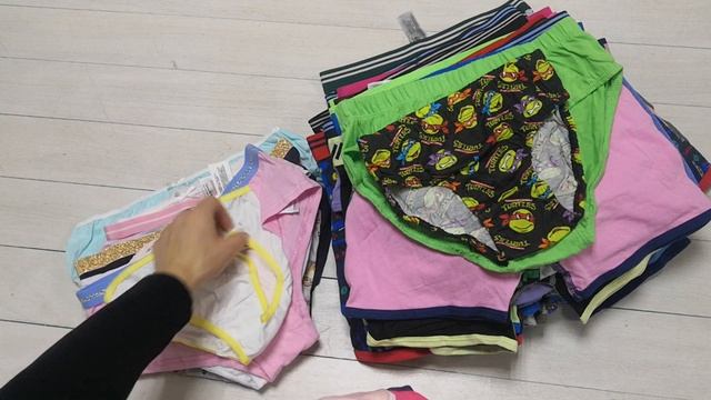 Лот 105. Дитяча білизна Primark.