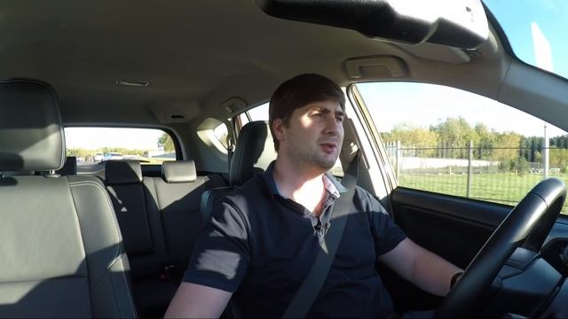 Toyota RAV 4 2.2 Diesel / Что лучше: дизель или бензин? смотреть онлайн