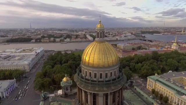 Feel the atmosphere of St. Petersburg смотреть онлайн