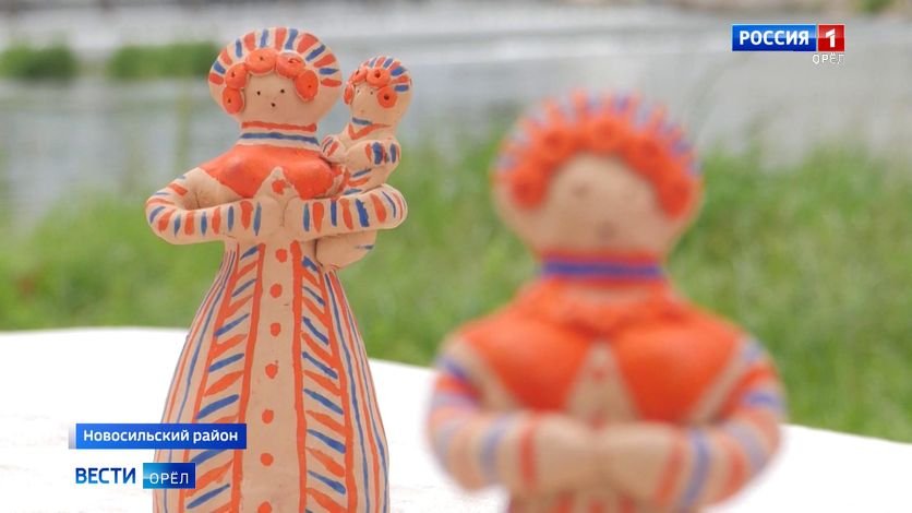 В Новосильском районе сохранили и передают технику создания чернышенской игрушки смотреть онлайн