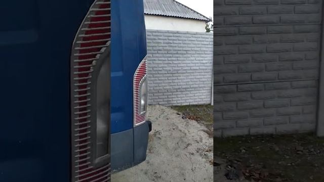 Peugeot Boxer 2007 рік, вирішення проблеми замка задніх дверей.