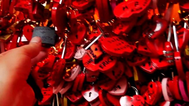 Отпуск в Италии стоит ли ехать в Верону посещение дома Ромео и Джульетты полное негодование ( смотреть онлайн