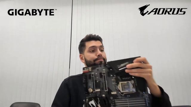 GIGABYTE AORUS Z370  для геймеров