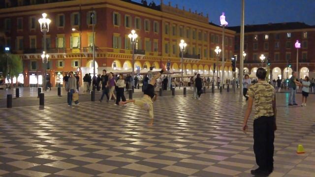 УЛИЧНЫЕ ТАНЦОРЫ НИЦЦА 2023. ПЛОЩАДЬ МАССЕНА - ЛУЧШЕЕ МЕСТО! #NICE #FRANCE #cotedazur