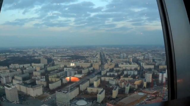 Berlin TV Tower 360° Timelapse смотреть онлайн