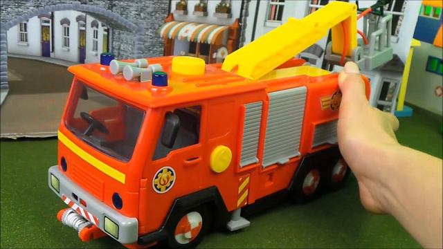 NEW Feuerwehrmann Fireman Sam Feuerwehrauto 2021 DELUXE JUPITER Fire Engine