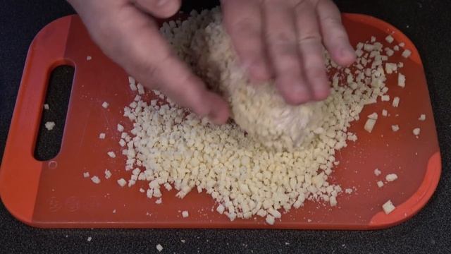 Пироги с брусникой и миндалем