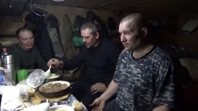Мартовский выезд на рыбалку \ Боевое крещение для нового УРАГАНА \ Часть 4 \ Вечер в лесной избе смотреть онлайн