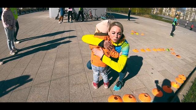 Яркий парковый забег вдоль Москвы реки/5 вёрст в Марьино MyRUNo смотреть онлайн