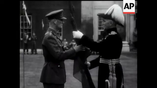 TRANSFER OF COLOURS AT ROYAL CHELSEA HOSPITAL смотреть онлайн