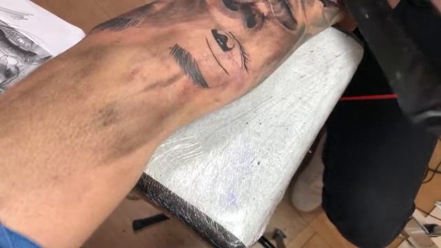 LIVE TATTOO: ILLUMINATI (Part 2) смотреть онлайн