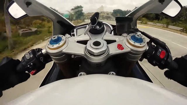 Daytona 675R vs 500HP Merc GLA 45 AMG Highway Battle | Bangalore INDIA | TGB VLogs смотреть онлайн