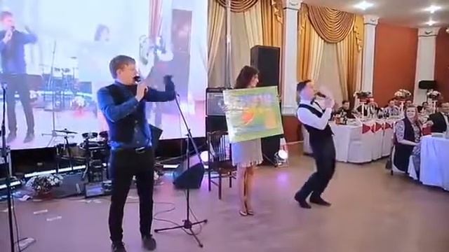 Дуэт ведущих на банкете НПФ "Пакер" смотреть онлайн