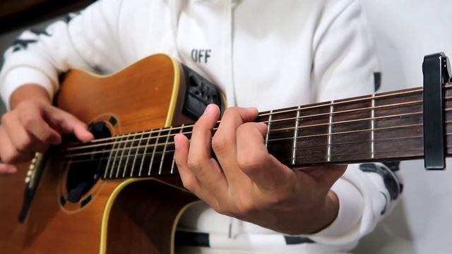 Blinding Lights - The Weeknd | fingerstyle guitar cover смотреть онлайн