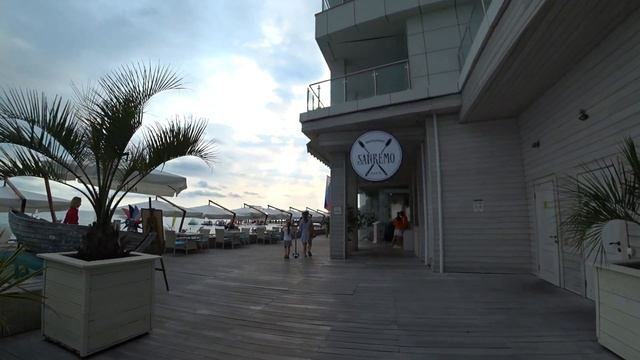 Магнолии цветут в Сочи/Центральная набережная/Рыжий пляж/В ресторане Барабуля смотреть онлайн